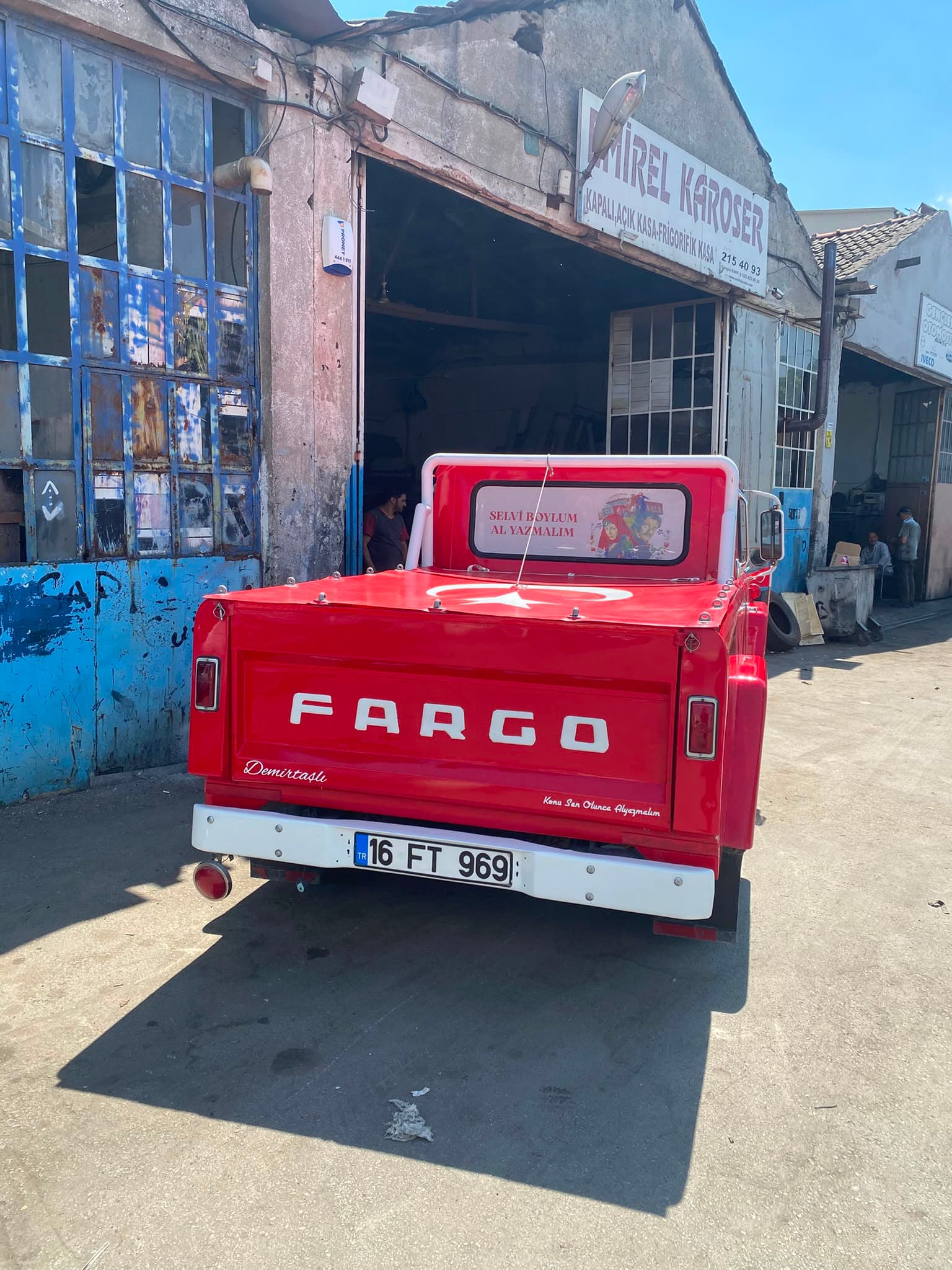 Dodge Fargo S-100
